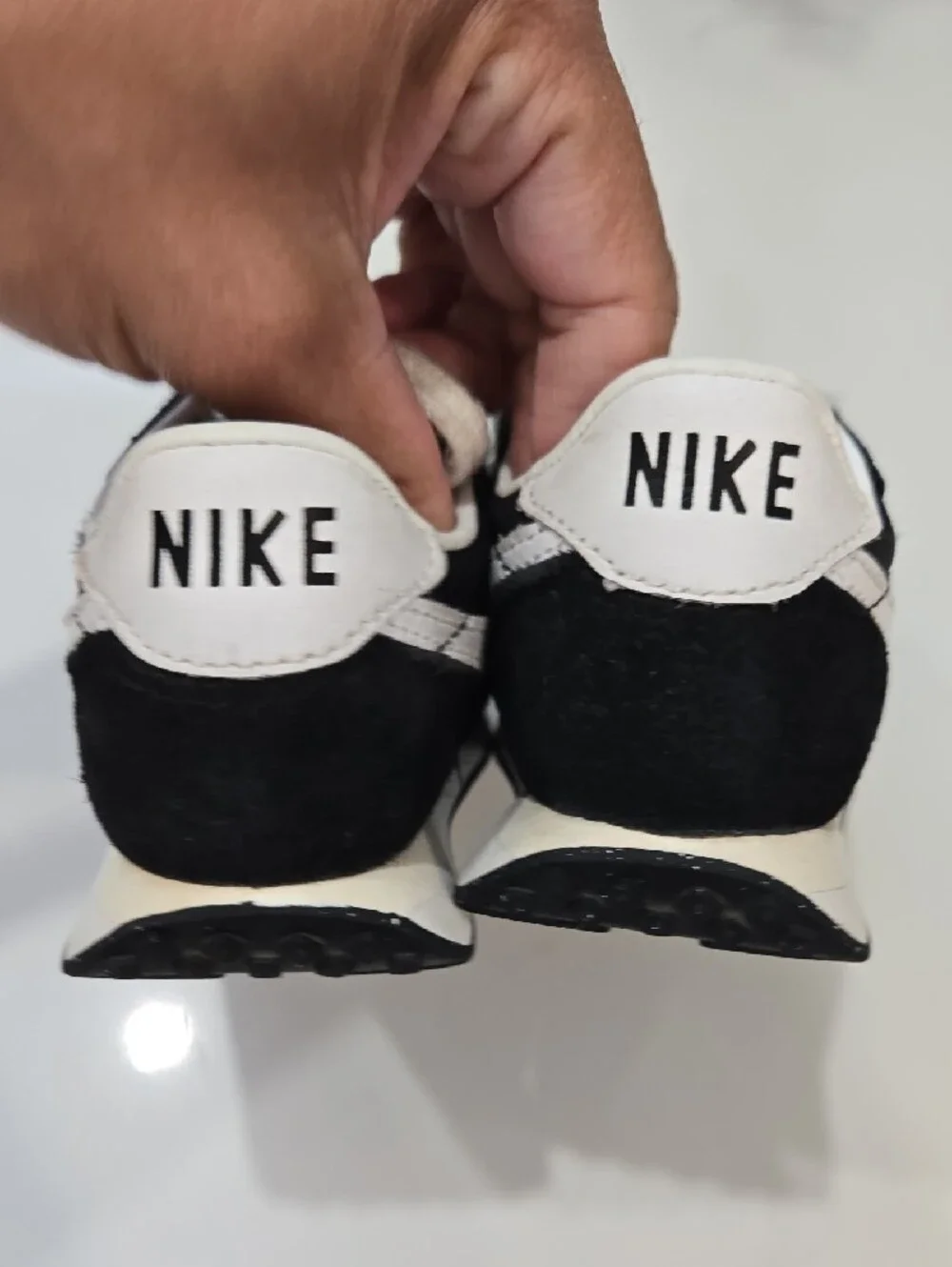 Nike Toddler Waffle Trainer2 Black and White